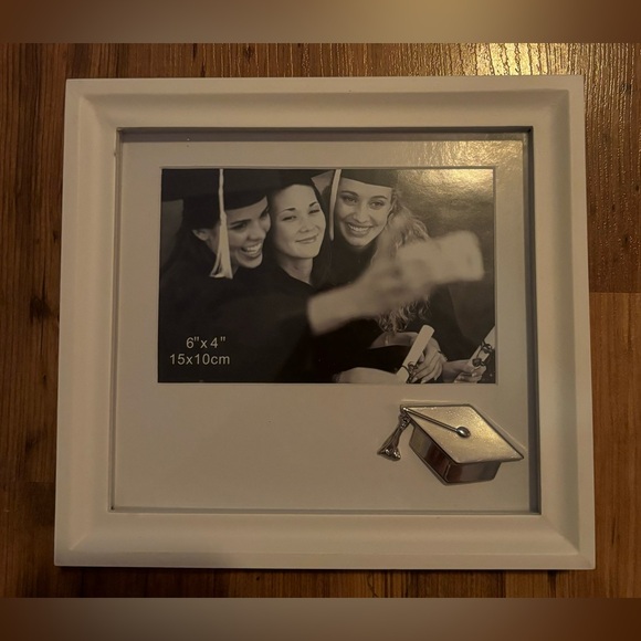 NWT Graduation Picture Frames - Picture 2 of 5